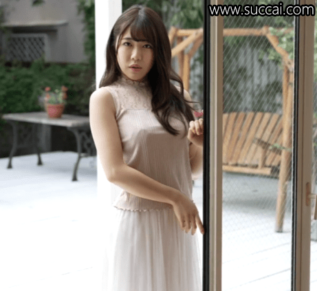 一乃葵(Ichino Aoi,一乃あおい)